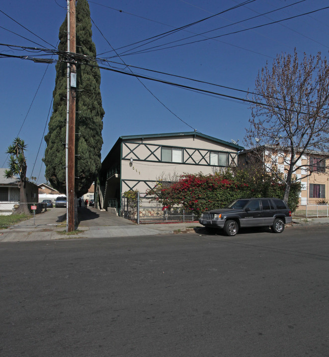 5311 Lexington Ave in Los Angeles, CA - Building Photo