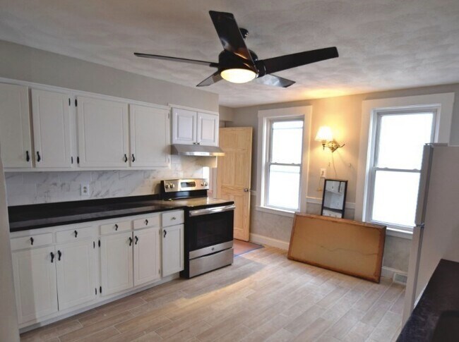 property at 222 Fellsway W