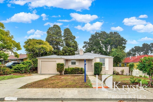 1047 Valle Vista Ave in Vallejo, CA - Building Photo - Building Photo