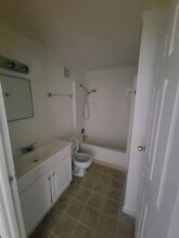 4087 E Michigan St, Unit 4087 in Orlando, FL - Foto de edificio - Building Photo