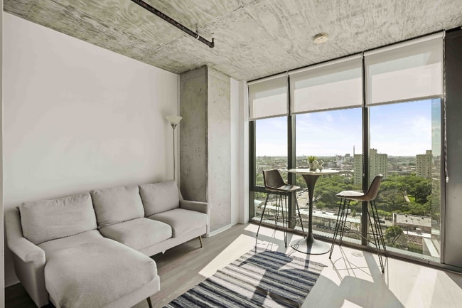 2113 S Wabash Ave in Chicago, IL - Foto de edificio - Building Photo