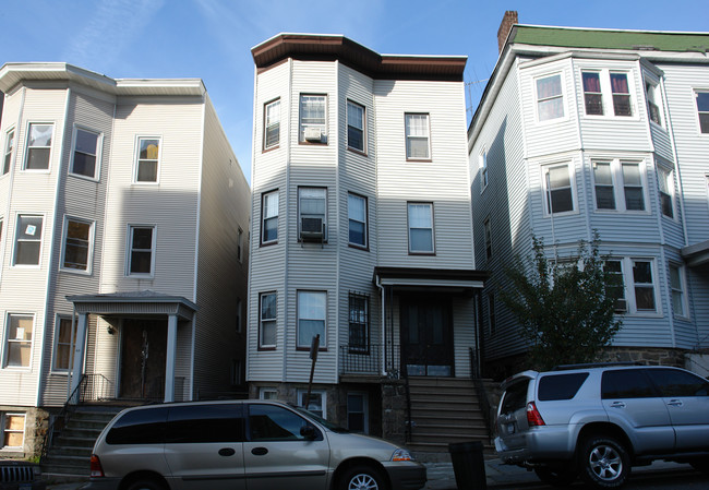 61 Cliff Ave in Yonkers, NY - Building Photo - Building Photo