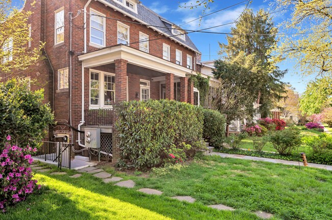 5333 42nd St NW, Unit 2