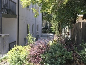 Claridge Haus in Marysville, CA - Foto de edificio - Building Photo