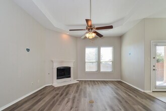 1805 Lake Pine Dr in Little Elm, TX - Building Photo - Building Photo