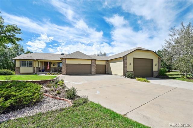 11395 Calgary Rd in Peyton, CO - Building Photo