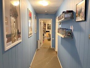 39 Garrison Rd, Unit B in Brookline, MA - Building Photo - Building Photo