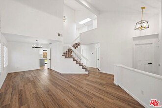 4120 Arroyo Willow Ln in Agoura Hills, CA - Foto de edificio - Building Photo