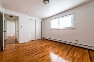 14127 S School St Riverdale, IL 60827 in Riverdale, IL - Foto de edificio - Building Photo