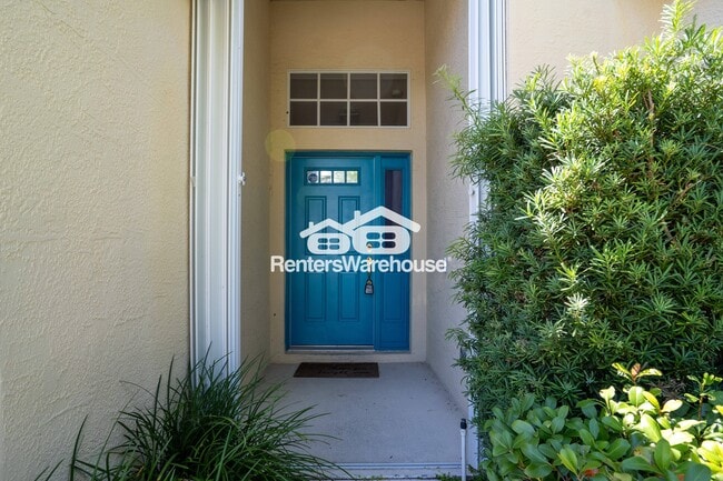 14950 Hidden Oaks Cir in Clearwater, FL - Building Photo - Building Photo