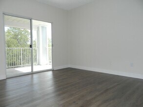 709 Secret Harbor Ln in Lake Mary, FL - Building Photo - Building Photo