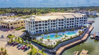 15260 TX-105 in Montgomery, TX - Building Photo