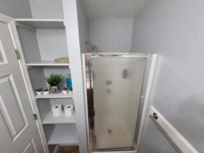 1609 S Middle Creek Ct in Nampa, ID - Building Photo - Building Photo
