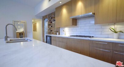 2929 Passmore Dr in Los Angeles, CA - Building Photo - Building Photo