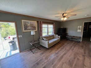 72 Henry Harris Ln in Troy, MO - Building Photo - Building Photo