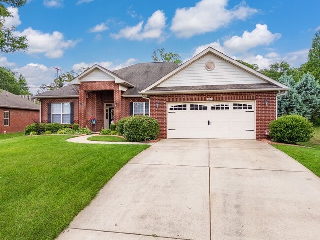 property at 415 Jewelwood Dr