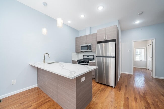 49 Jewett Ave