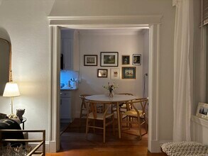 118 Riverway, Unit 19 in Boston, MA - Building Photo - Building Photo