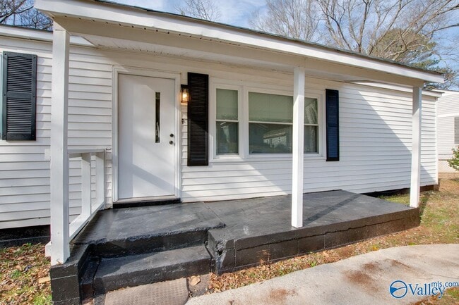 3916 Troy Swasey Blvd SW in Huntsville, AL - Building Photo - Building Photo