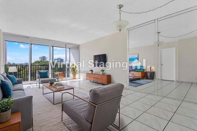 property at 3101 N Country Club Dr