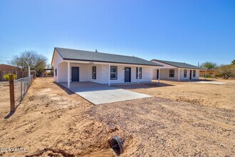 3345 W Tollan Dr in Eloy, AZ - Building Photo - Building Photo