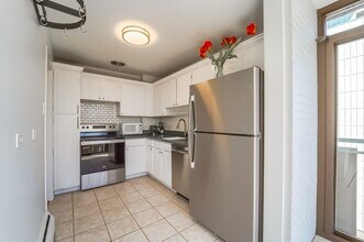 1111 Ash St. in Denver, CO - Foto de edificio - Building Photo