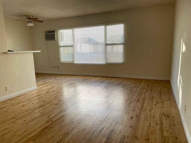 Malia's Apartments