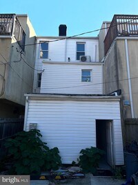 1426 N Bond St photo'