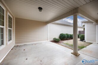 74 NW Moore Farm Cir in Huntsville, AL - Building Photo - Building Photo