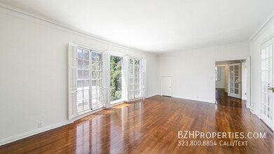 1274 S Beverly Glen Blvd in Los Angeles, CA - Building Photo - Building Photo