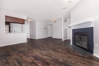 8301 Boat Club Rd, Unit 1223 in Fort Worth, TX - Building Photo - Building Photo