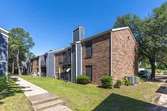 Southridge in Greenville, TX - Foto de edificio - Building Photo
