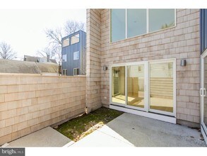 11 Greenview Ave in Princeton, NJ - Building Photo - Building Photo