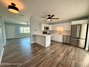 2695 Kefauver St in Melbourne, FL - Building Photo - Building Photo