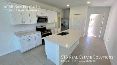 4058 San Felice Ln in North Fort Myers, FL - Building Photo - Building Photo
