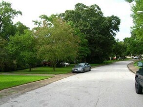 1107 Worthshire St in Houston, TX - Building Photo - Building Photo