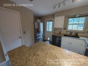 10505 W Dartmouth Ave in Lakewood, CO - Foto de edificio - Building Photo