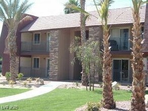 5207 Indian River Dr in Las Vegas, NV - Building Photo - Building Photo