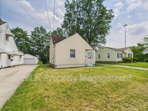 636 Lurie Ave in Akron, OH - Building Photo - Building Photo