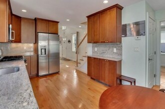 58 Clifton St, Unit 1 in Cambridge, MA - Building Photo - Building Photo
