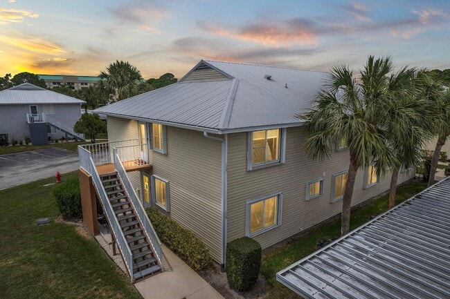 property at 175 SE Village Dr
