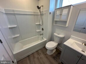 900 W Susquehanna Ave in Philadelphia, PA - Building Photo - Building Photo