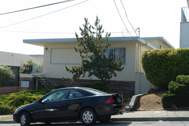 6026 Wenk in Richmond, CA - Foto de edificio - Building Photo