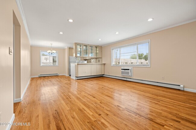 35 Sternberger Ave in Long Branch, NJ - Building Photo - Building Photo