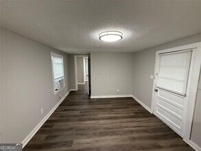 108 Lambert Dr in Stockbridge, GA - Building Photo - Building Photo