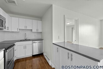 134 Summer St, Unit 44 in Malden, MA - Building Photo - Building Photo