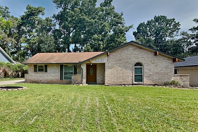property at 3418 Valerie Ln