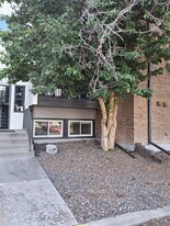 451 Golden Cir, Unit 112 - Bedroom 1 in Golden, CO - Building Photo