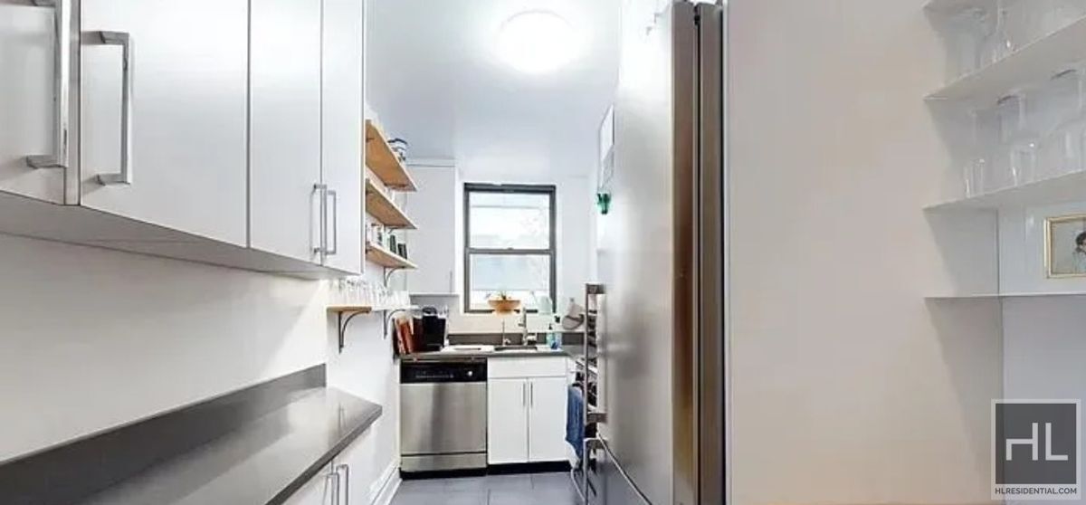 WEST 55 STREET in New York, NY - Building Photo