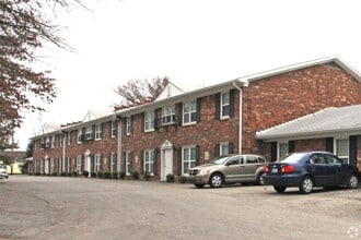Affordable 1 bed/1 bath apartments off of ... in Louisville, KY - Foto de edificio - Building Photo